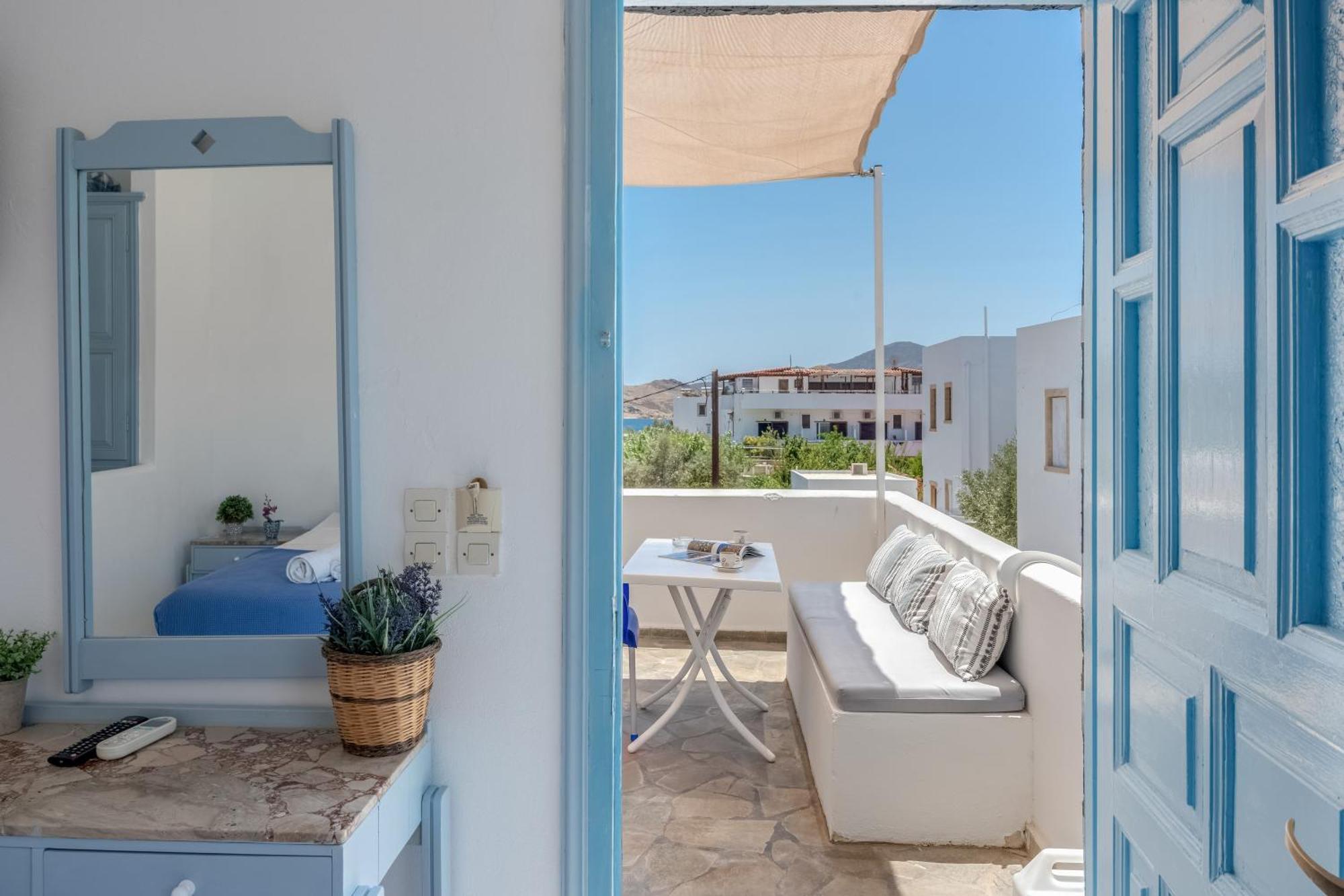 Pico Bello Patmos 18 Grikos Bay  エクステリア 写真